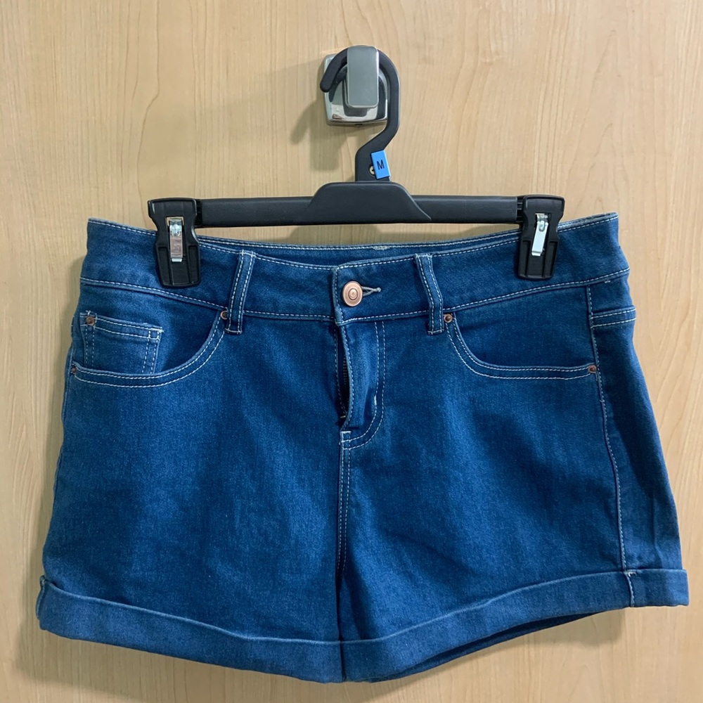 NoBo mid rise jean shorts. Size 13
